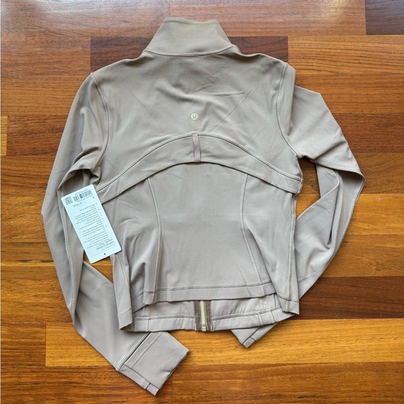 Lululemon Define Cropped Jacket - Picture 6 of 6